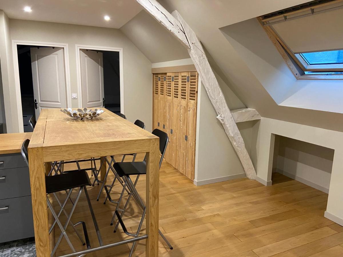 Appartement Du Chateau De La Caillerie Avoine Eksteriør bilde