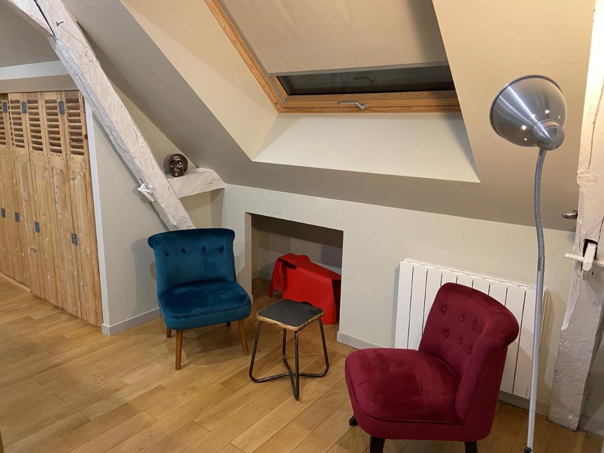 Appartement Du Chateau De La Caillerie Avoine Eksteriør bilde